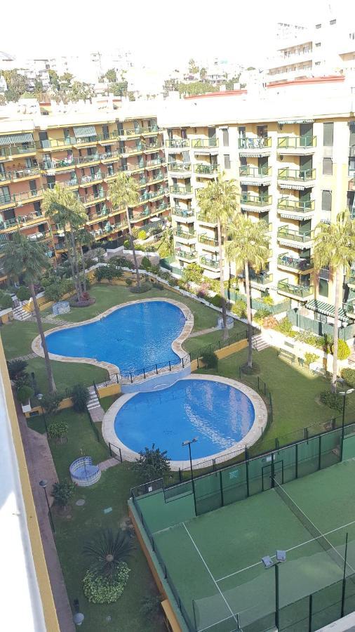 Impresionante Primera Linea De Playa, Bajondillo Beach Torremolinos Exteriör bild