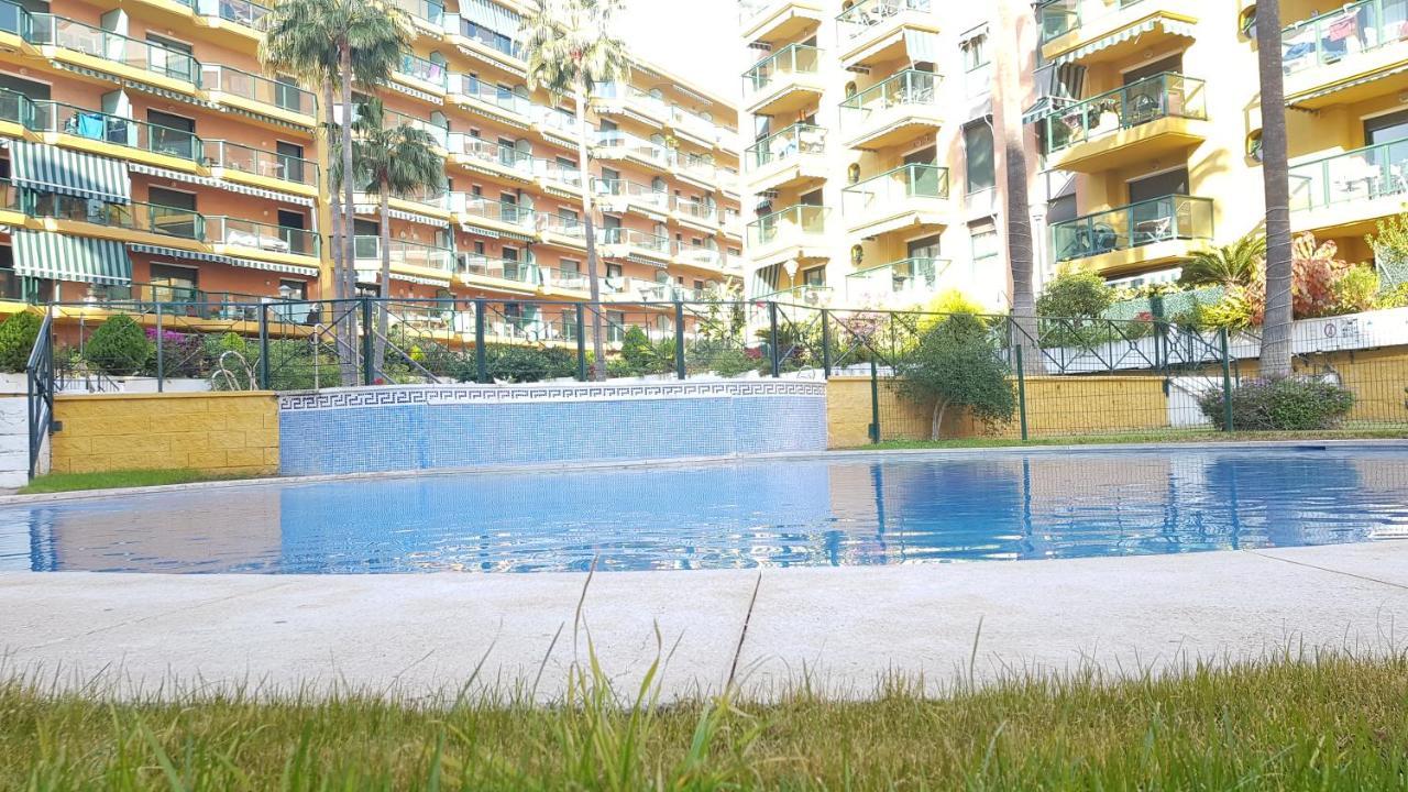Impresionante Primera Linea De Playa, Bajondillo Beach Torremolinos Exteriör bild