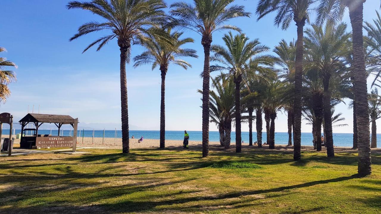 Impresionante Primera Linea De Playa, Bajondillo Beach Torremolinos Exteriör bild